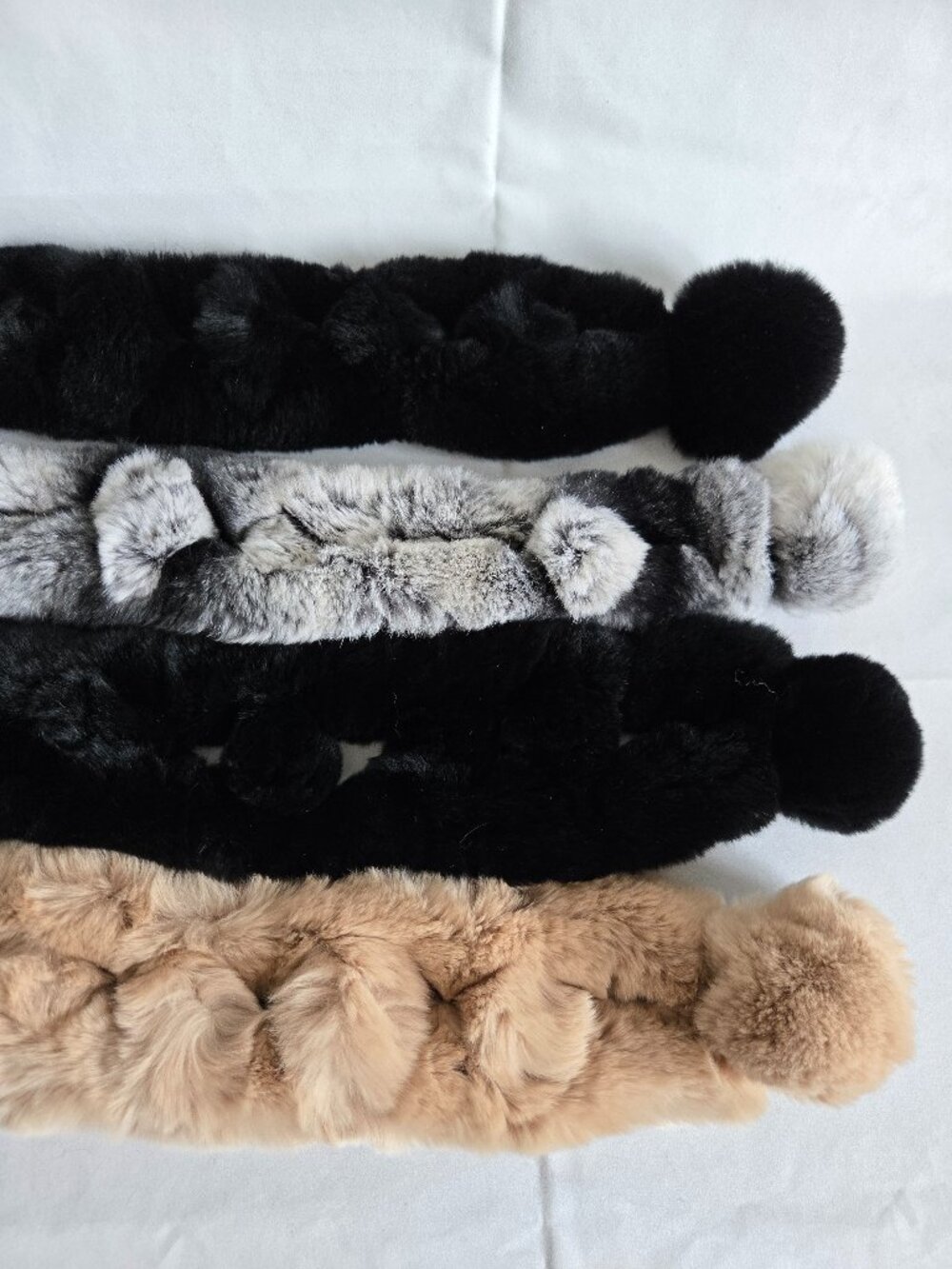 1960s Vintage Real Fur Pom-Pom Pull-Through Neck Wrap | Lot of 4